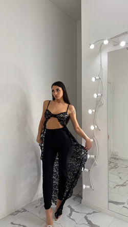 Top in pizzo con strascico - 2 colori