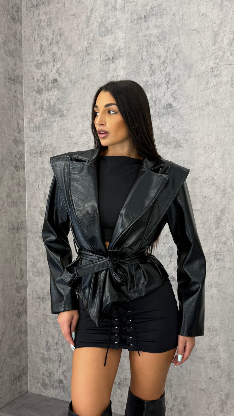 Trench Black Glossy